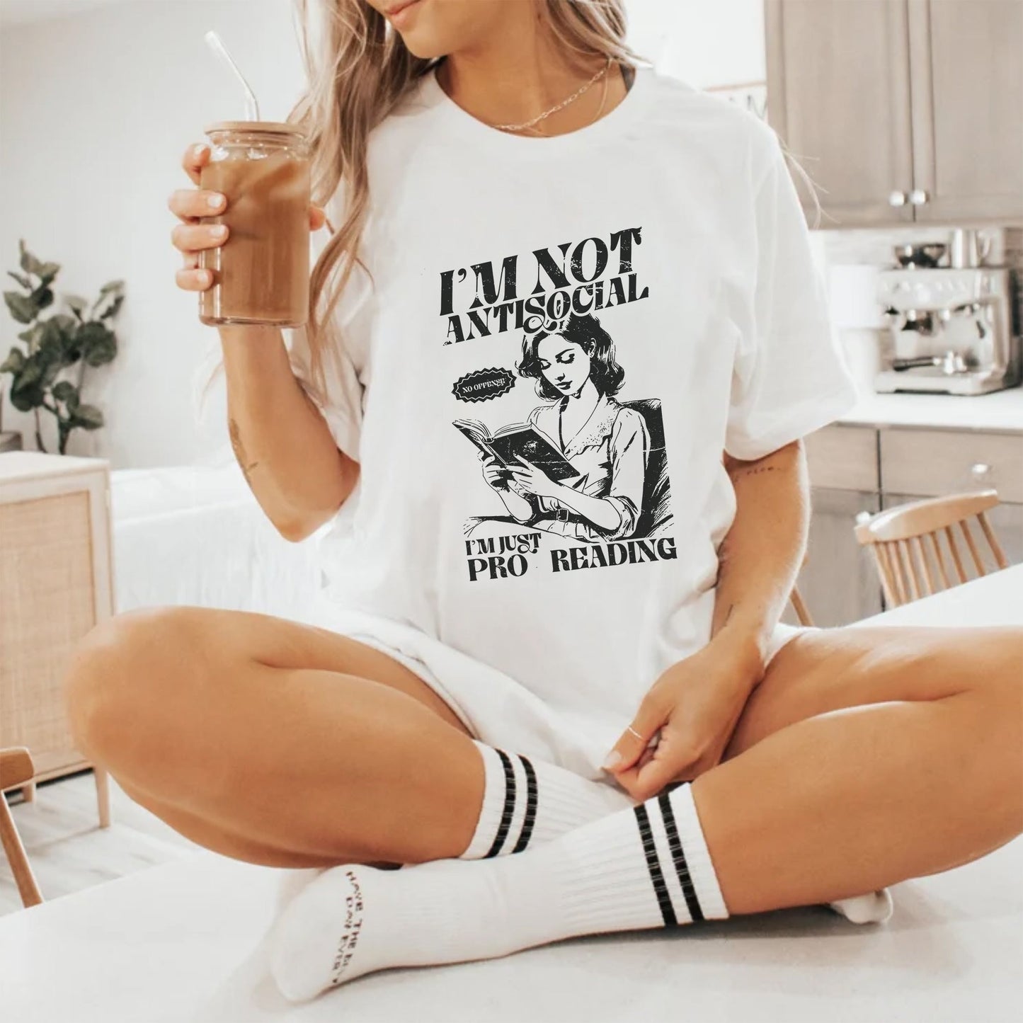 Pro Reading Comfort Colors T-Shirt – Retro Bookish Graphic Tee