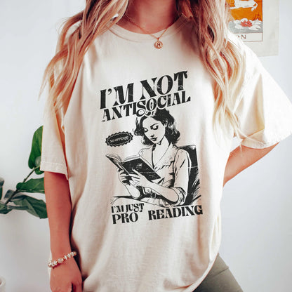 Pro Reading Comfort Colors T-Shirt – Retro Bookish Graphic Tee